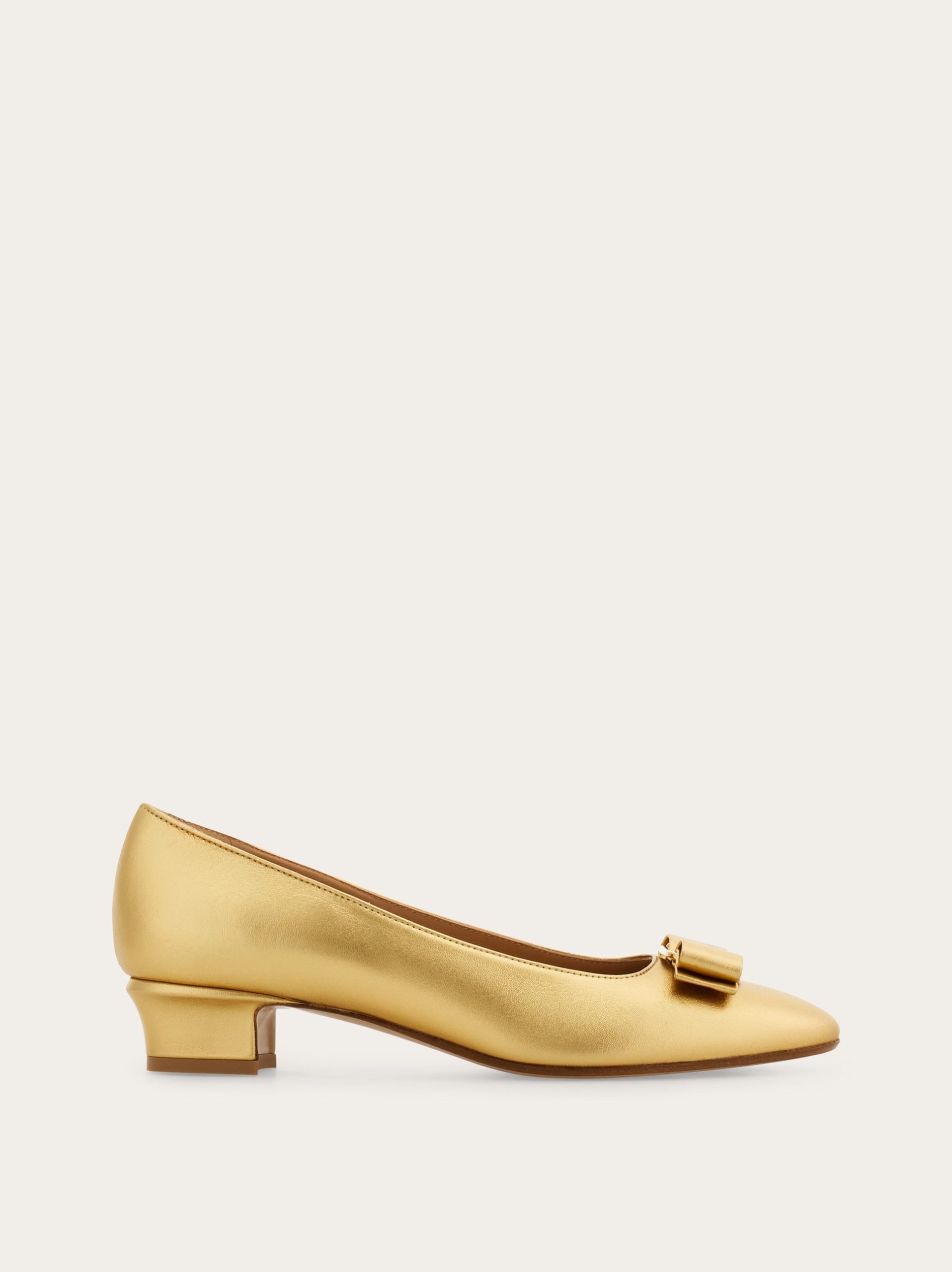 Ferragamo Vara bow pump - Image 1
